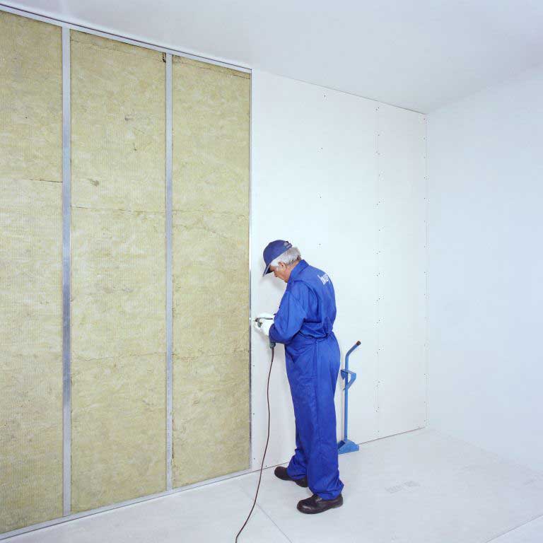 تصویر نصب ديوار گچی پيش ساخته